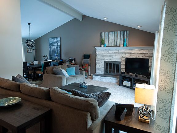 5th image of 615 Fairwood Dr