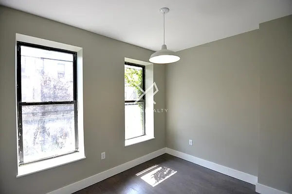 Rented by Yaffa Realty LLC | media 27