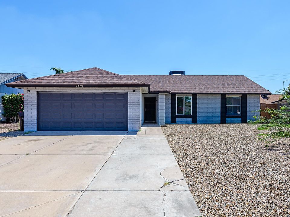 1st image of 8439 W Seldon Ln