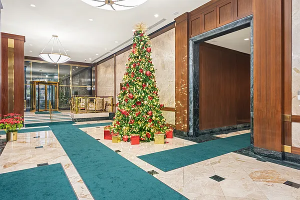 Sold by Compass | media 6