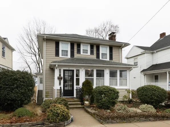11 Edwin St, Quincy, MA 02171