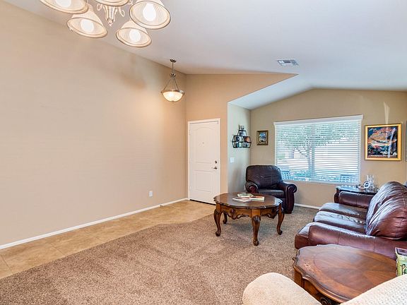 4th image of 17743 W Georgia Dr