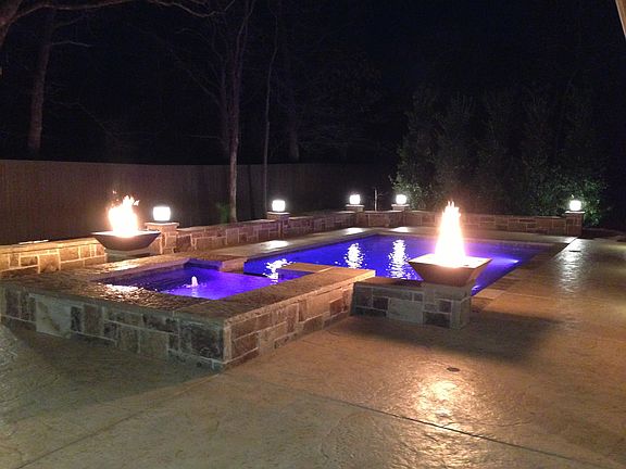 2nd image of 110 Red Oak Dr