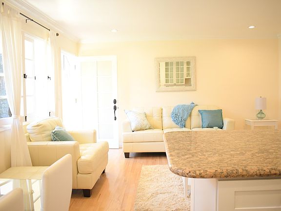5th image of 1212 10th St APT 9