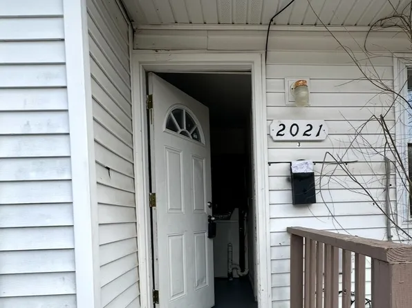 2021 Eastport St, Westland, MI 48186