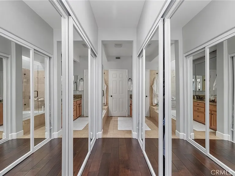 66 Baycrest Ct — Photo 29
