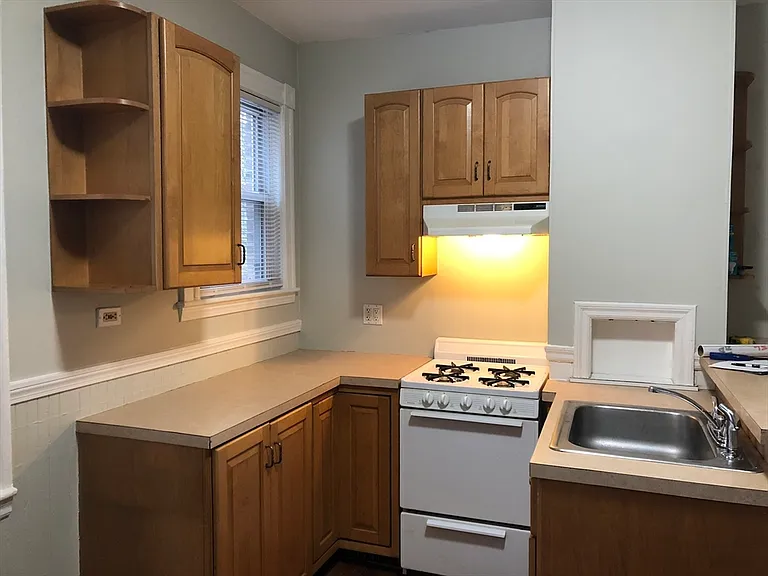 230 Hurley St #1 — Photo 4