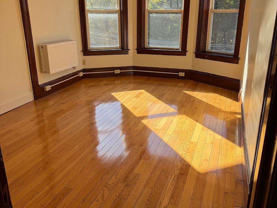 1st image of 2 Main St APT 4R