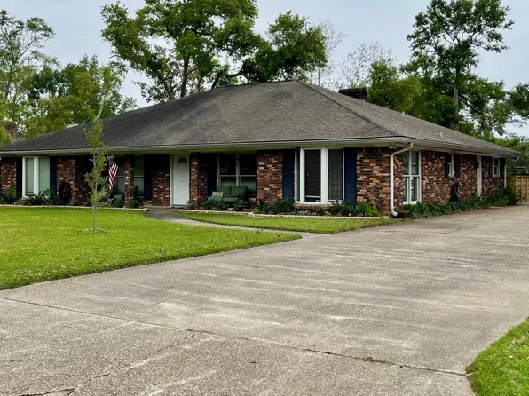 600 Esplanade Ave, Bay Saint Louis, MS 39520