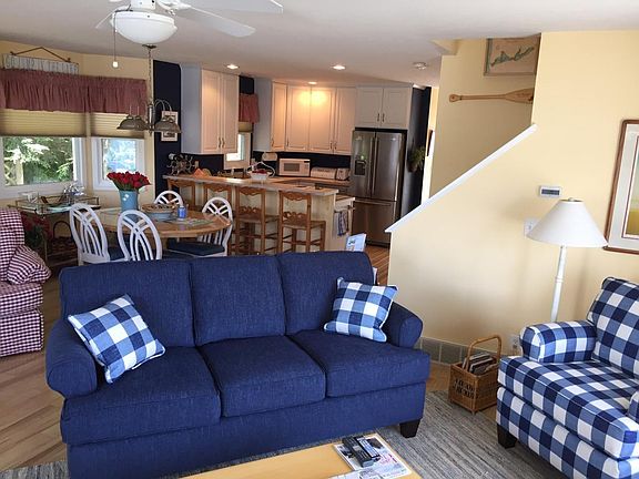 3rd image of 1209 Beach Dr