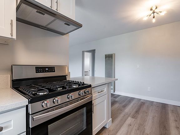5th image of 2003 Emerald St #3