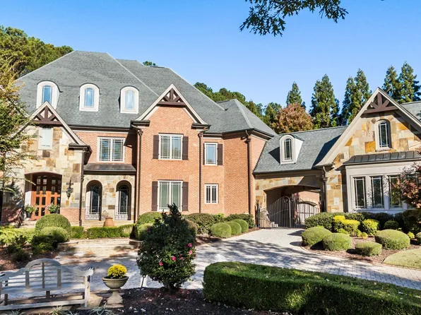 1050 Carnoustie Ln, Alpharetta, GA 30005