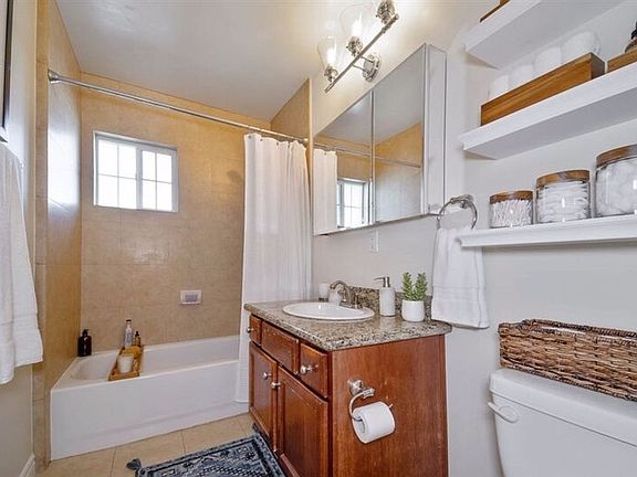 3rd image of 3455 Adams Ave Unit 4