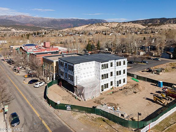 2nd image of 1200 Capitol St #201