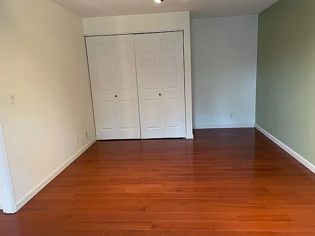 4 bed, 2.5 bath, 2120 sqft, $3,850 — Photo 2