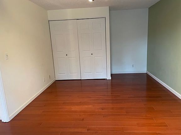 2nd image of 18235 NE 28th St