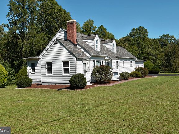 4th image of 2976 Saint Leonard Rd