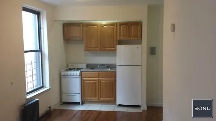 Rented by Bond New York | media 7