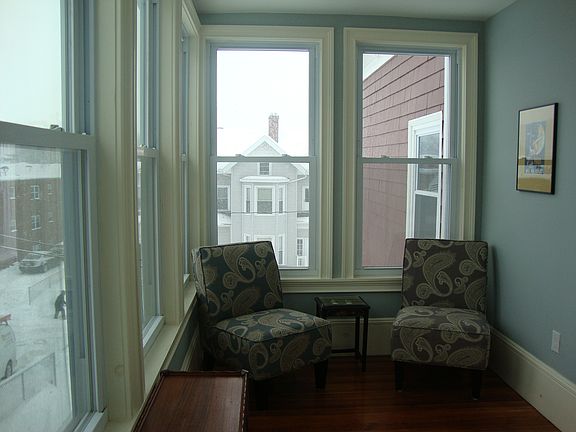 3rd image of 2 Lawrence St #2