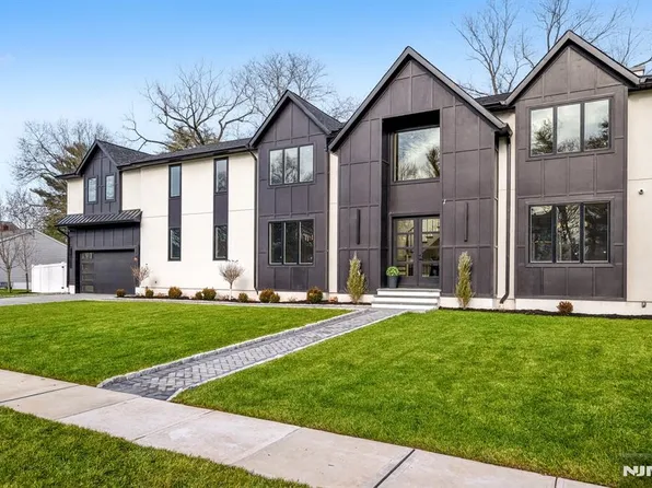 75 Susan Dr, Closter, NJ 07624