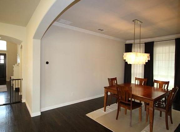 4th image of 2737 Dover Dr