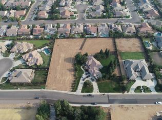 3323 Loyola Ave, Clovis, CA 93619