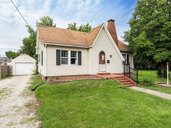 511 E Hauser St, Litchfield, IL 62056