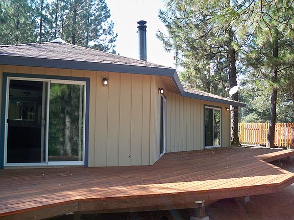New redwood deck