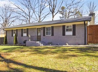 300 Forest Park Rd, Matthews, NC 28104