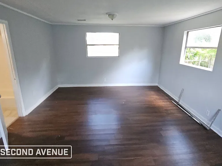 1730 W 19th St — Photo 3