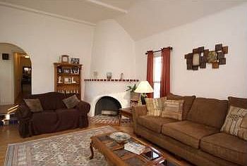 3rd image of 1315 Hill Dr