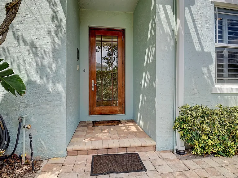 1120 Ocean Ter — Photo 9
