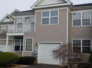 75 Tattersall Dr, Burlington, NJ 08016