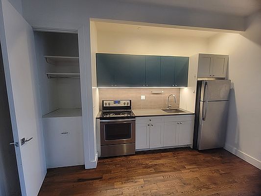 2nd image of 506 Eastern Pkwy #4F