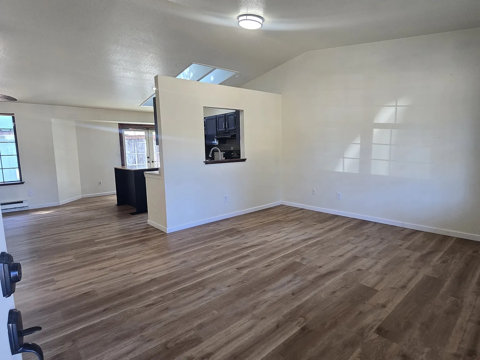 581 Malibu Drive Southeast - 1 — Photo 4