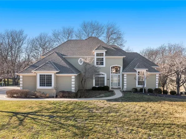9615 Falcon Ridge Dr, Lenexa, KS 66220