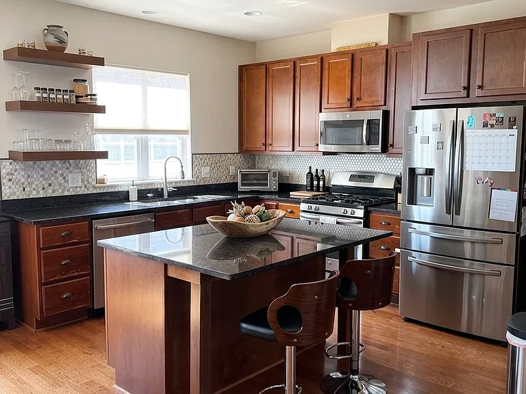21043 Ashburn Heights Dr — Photo 10