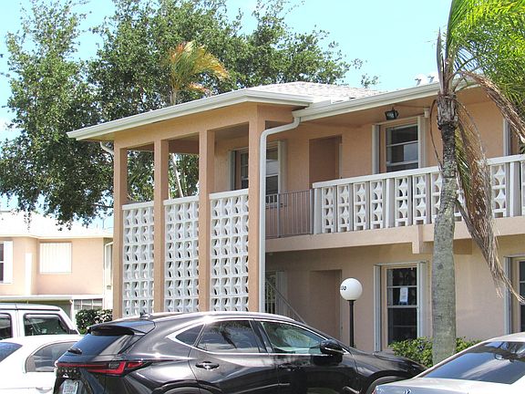 2nd image of 1830 NW 18th Street #201