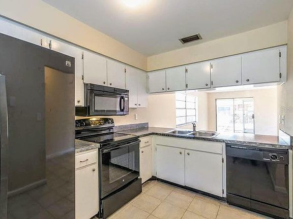 2nd image of 6379 Bonnie Bay Cir