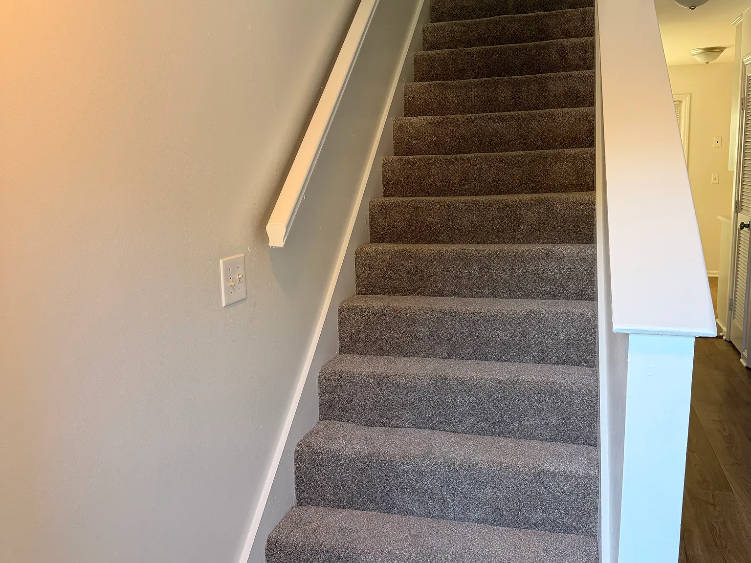 2 bed, 1.5 bath, 1000 sqft, $2,200 — Photo 3