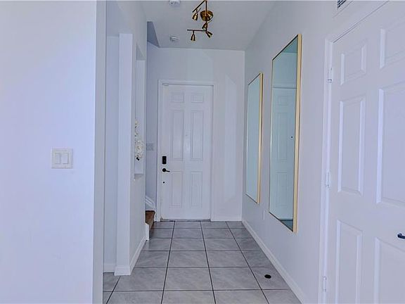 5th image of 5529 Aquila AVE
