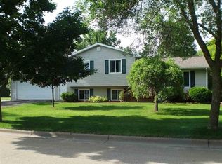 1406 Sheri Ct, Tomah, WI 54660