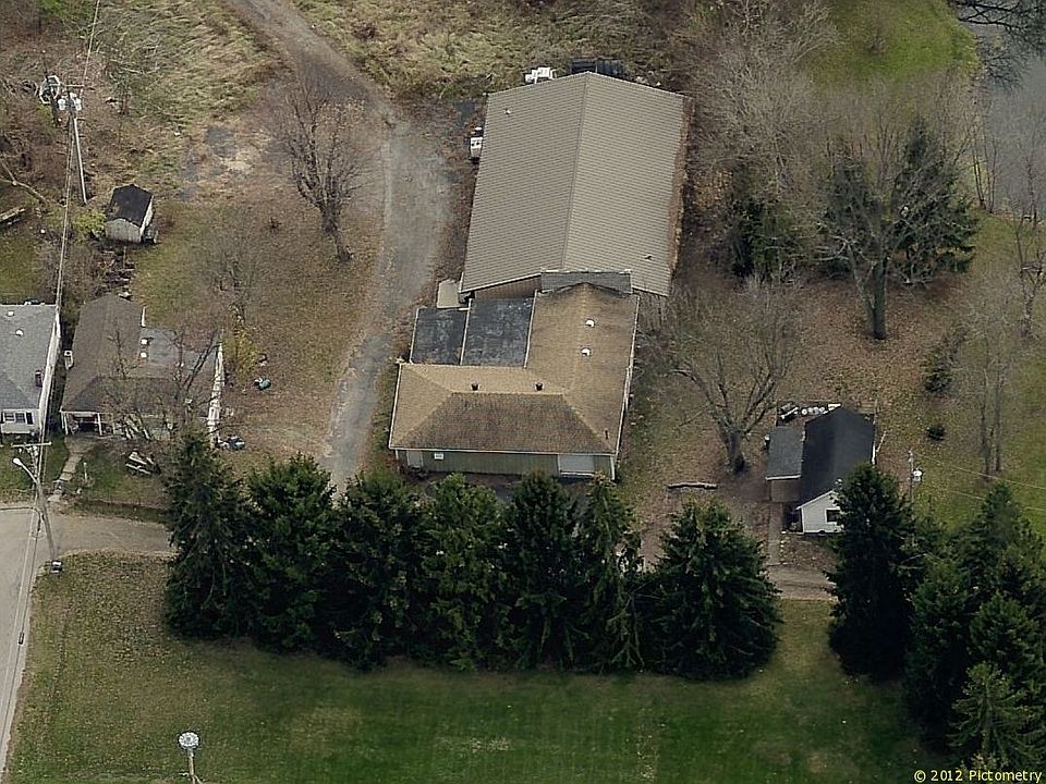 2nd image of 13 N Buckles Ave