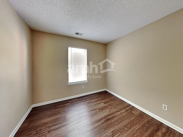 12719 Diamond Dr — Photo 20