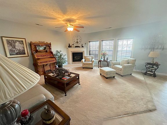 3rd image of 3318 Cardigan Ct