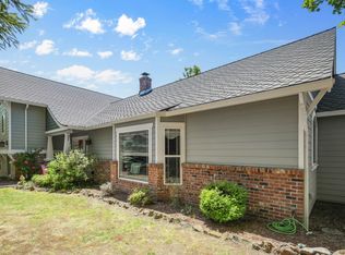 1373 Highcrest Dr, Medford, OR 97504