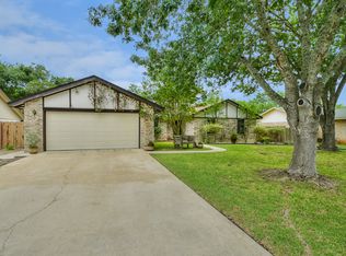 125 Moss Rose St, Boerne, TX 78006