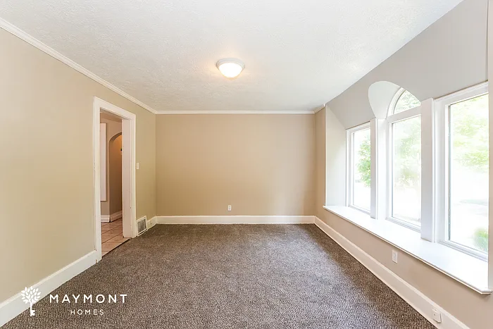 1420 Oakwood Ave — Photo 7