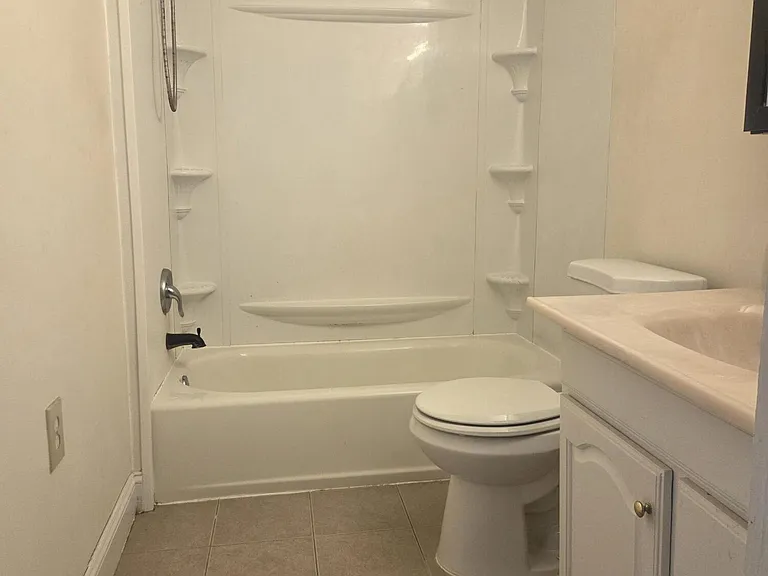 612 Lareine Ave #2 — Photo 6