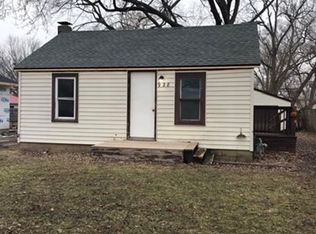 928 Anna Ave, Machesney Park, IL 61111